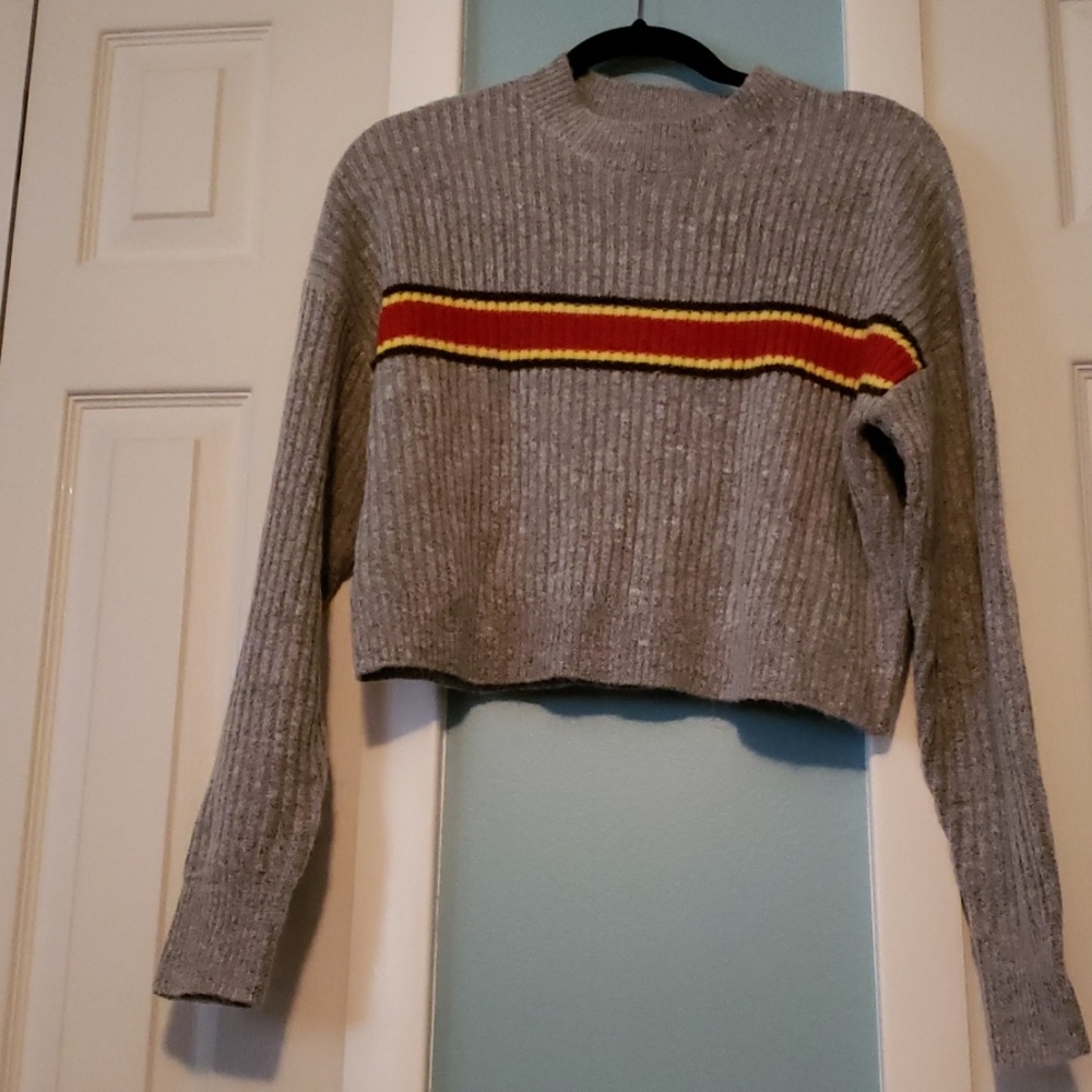 COPY - Forever 21 Crop Sweater Size Large